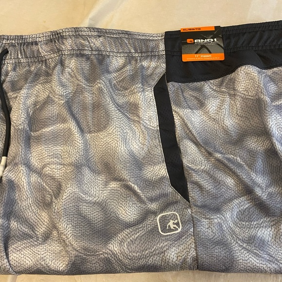 And 1 Silver/White/Black Men’s XL Badketball Shorts 11” Inseam Drawstring - Picture 3 of 4